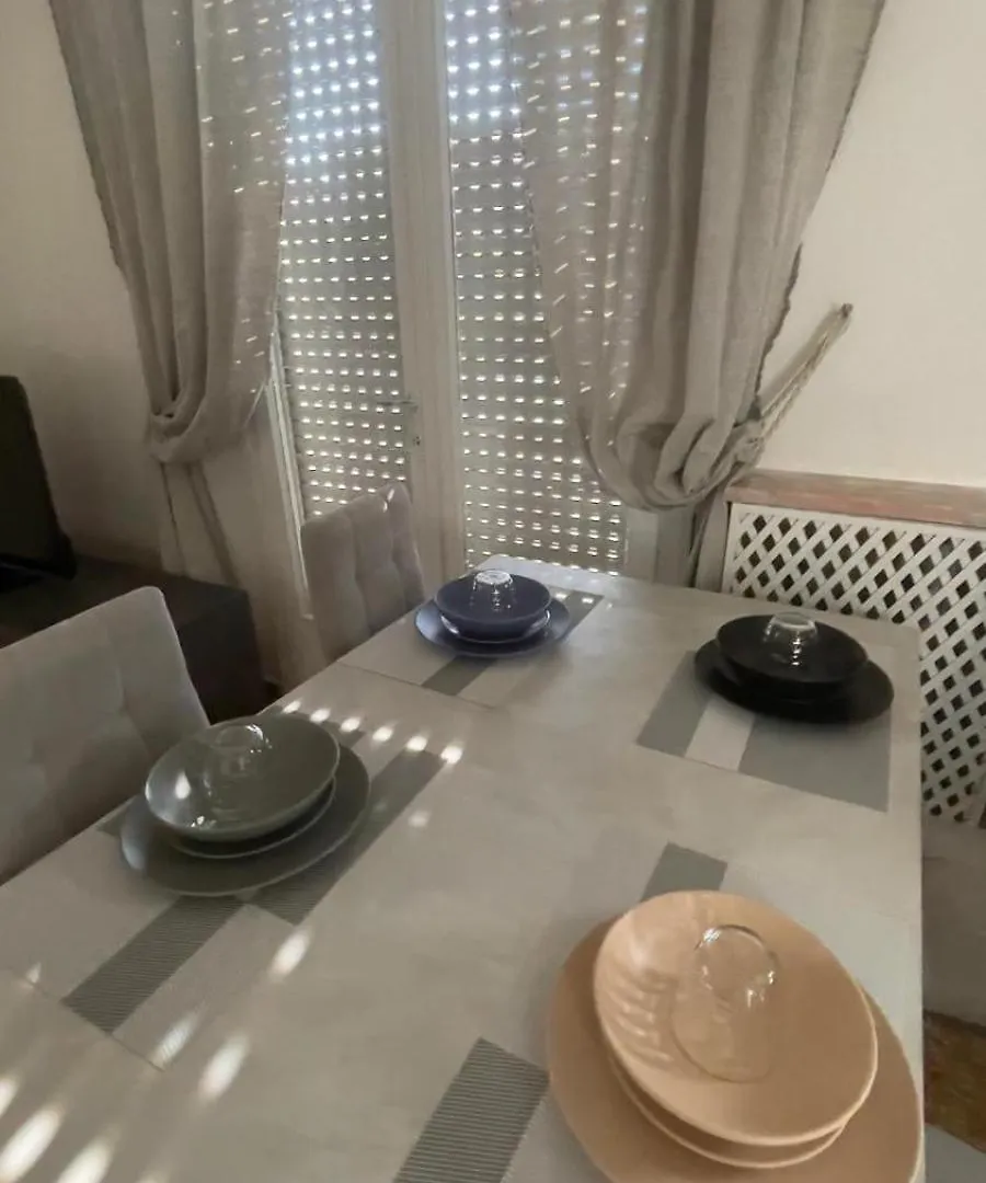 Venice Grey Apartment